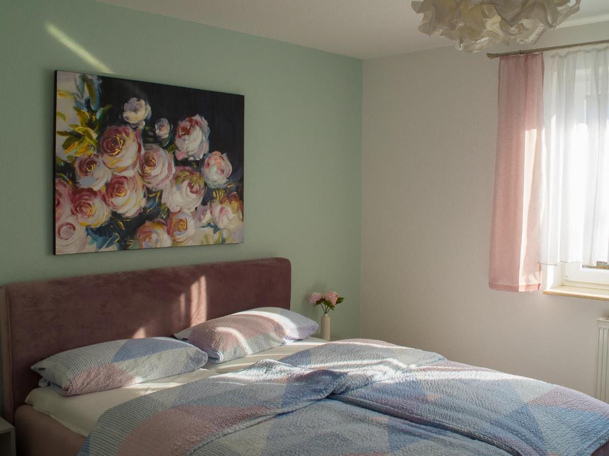 Geraeumige Ferienwohnung In Kindelbrueck Fuer Bis Zu 4 Personen - Barriefrei 外观 照片